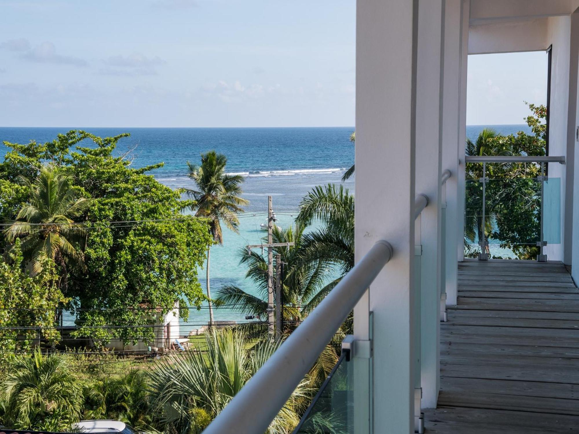 Hotel Neptuno Refugio Boca Chica Exterior photo