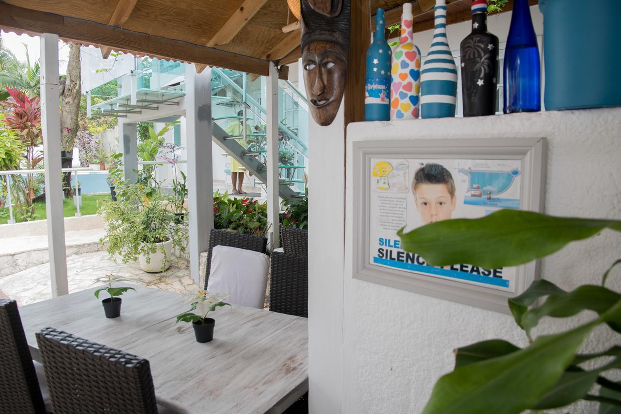 Hotel Neptuno Refugio Boca Chica Exterior photo